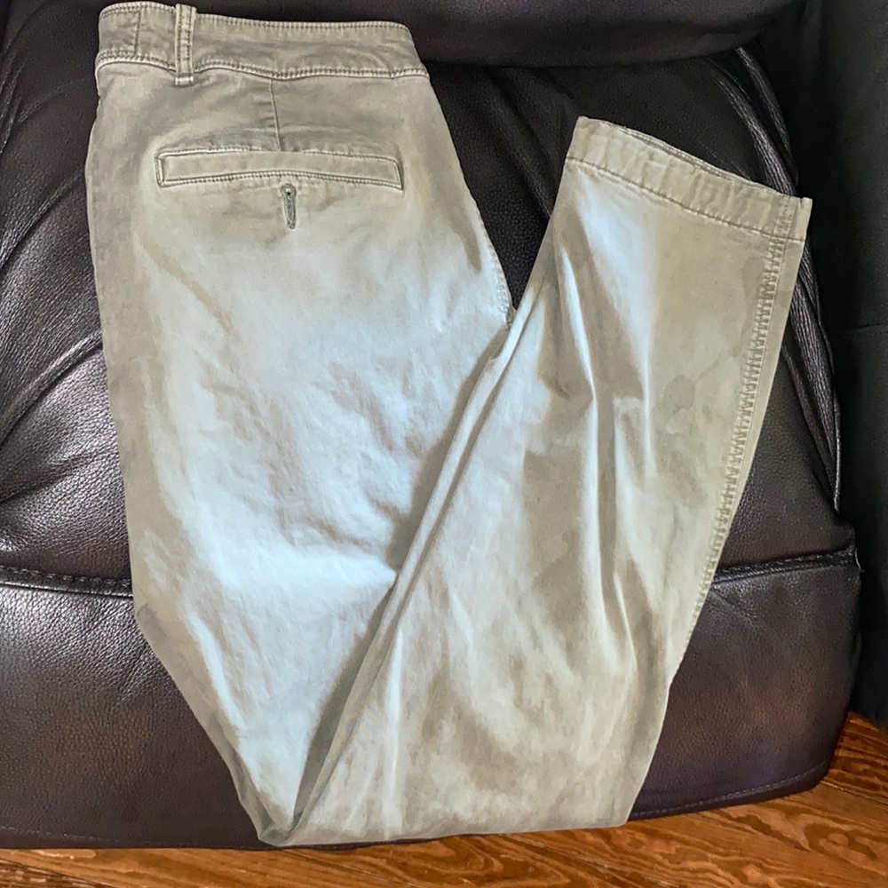 Abercrombie & fitch olive green pants.
